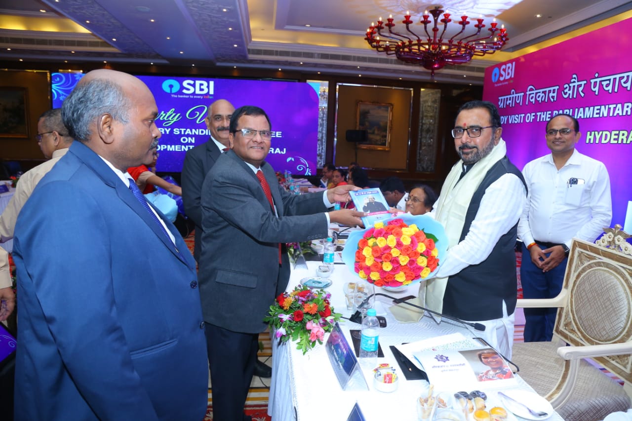 संसदीय स्थायी समिति ने सी एस आर पर बीडीएल की पहल की समीक्षा की।