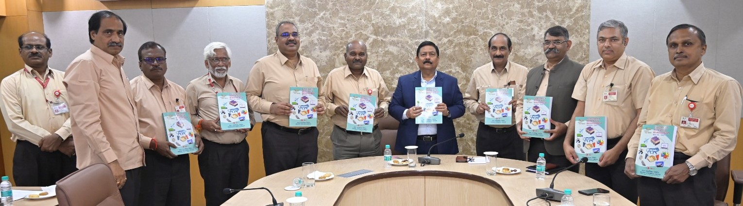 बीडीएल में आई एम एम मैनुअल और अनुशासनिक कार्यवाही पर एस ओ पी का विमोचन किया गया।