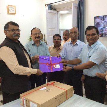 ईसीएचएस पॉलीक्लिनिक, सिकंदराबाद में डेस्कटॉप कंप्यूटर की छवि