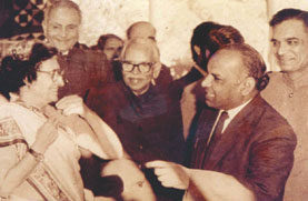 भा.कृ.अनु.प. के प्रशासकीय नियंत्रण