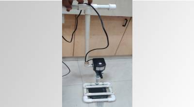 Image of Power Operated Solid Waste Removal Device from Aquaria