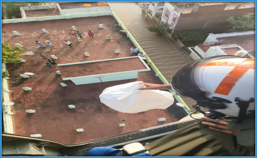 Image of ICG Effort during Flooding at Tuticorin & Tirunelveli