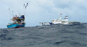 विषम परिस्थितियों के बावजूद सुरक्षा करते हुए की छवि