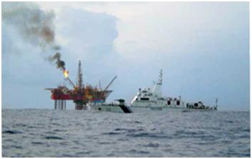 मुंबई हाई में तीव्र गश्ती पोत की गश्त की छवि